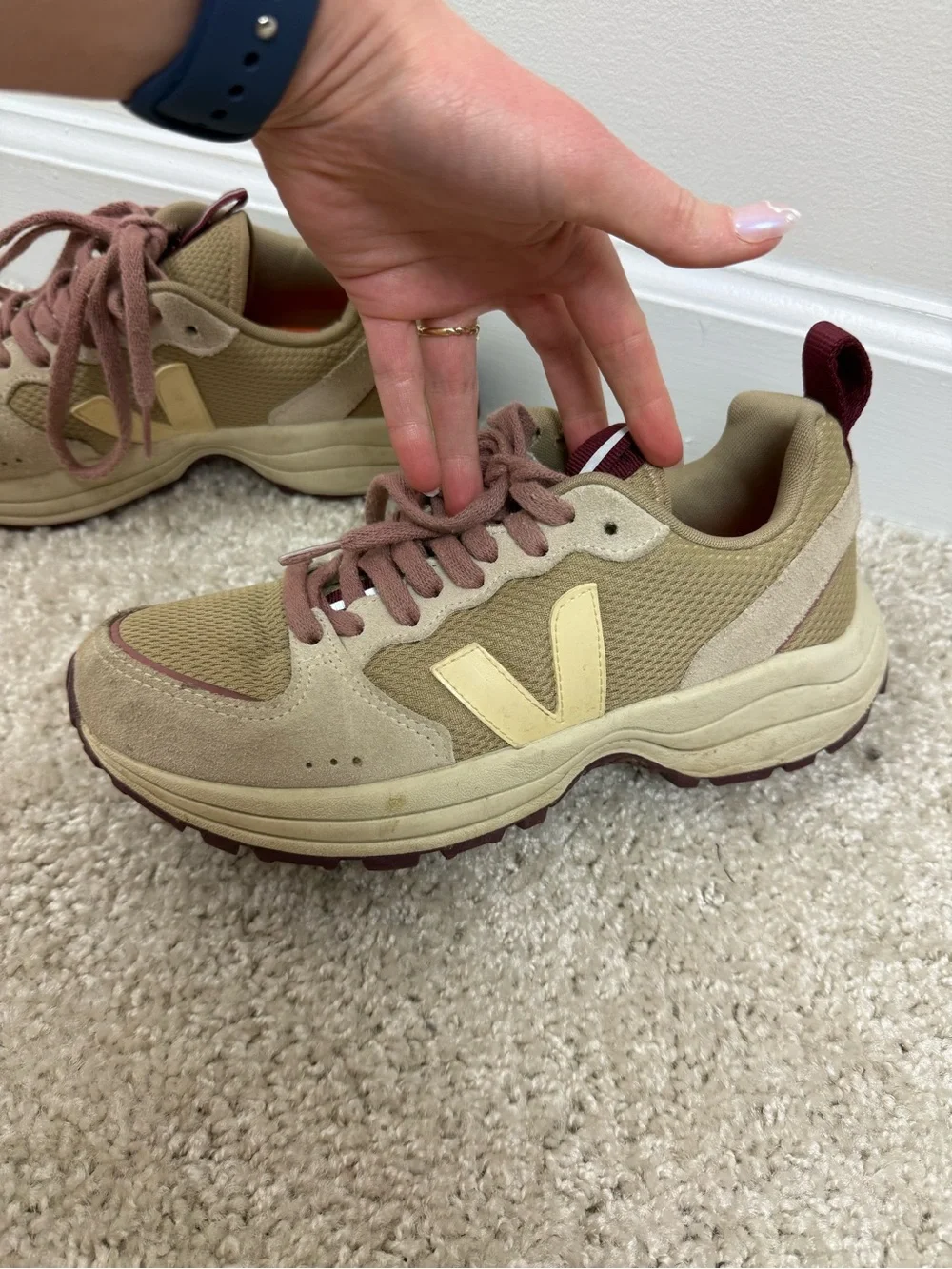 Veja Venturi Alveomesh Sneakers Shoes in Dune Pink